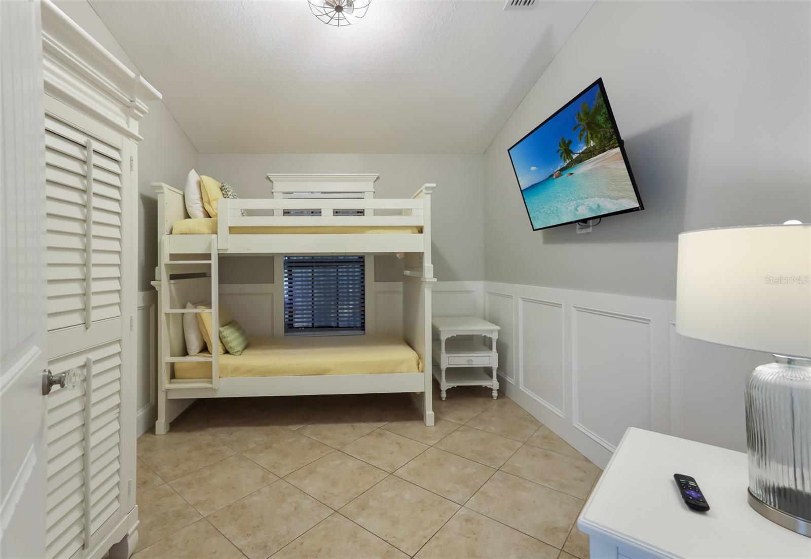 A4649747 Property Photo