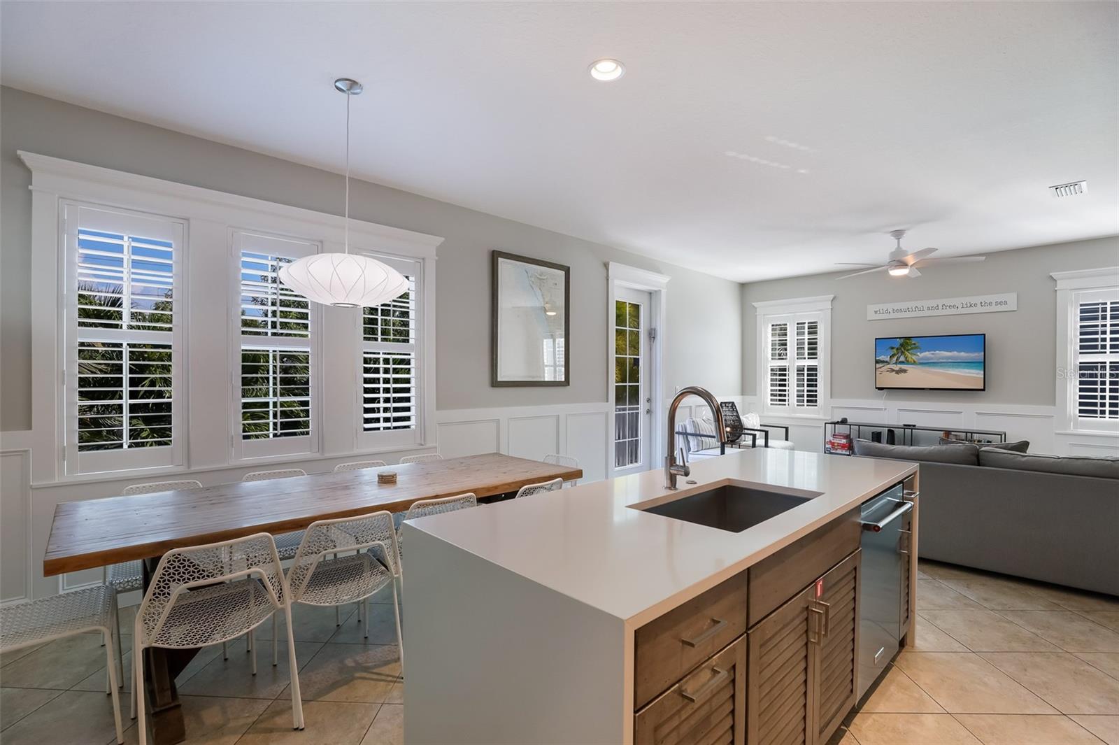 A4649747 Property Photo