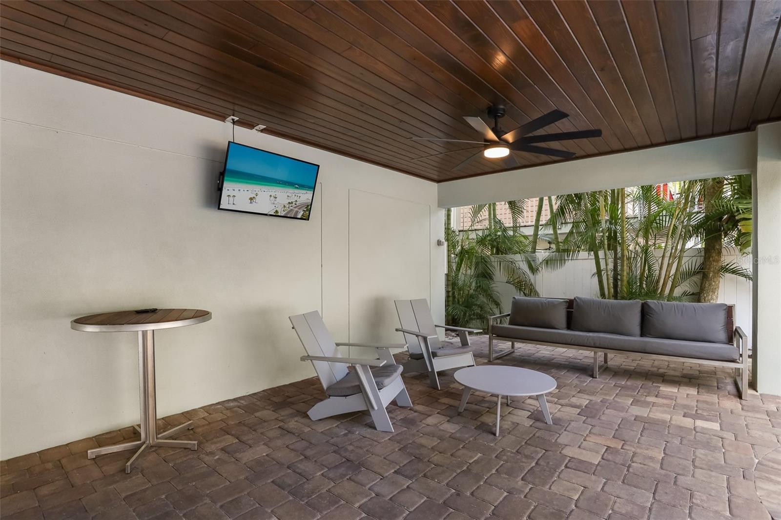 A4649747 Property Photo