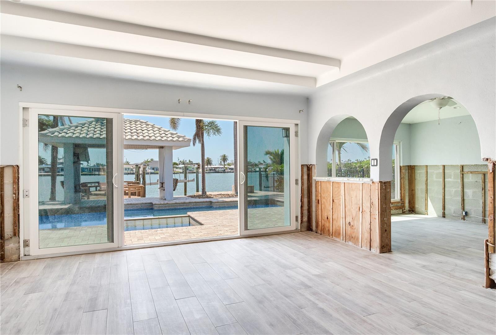 16353 REDINGTON DR, REDINGTON BEACH, FL, 33708