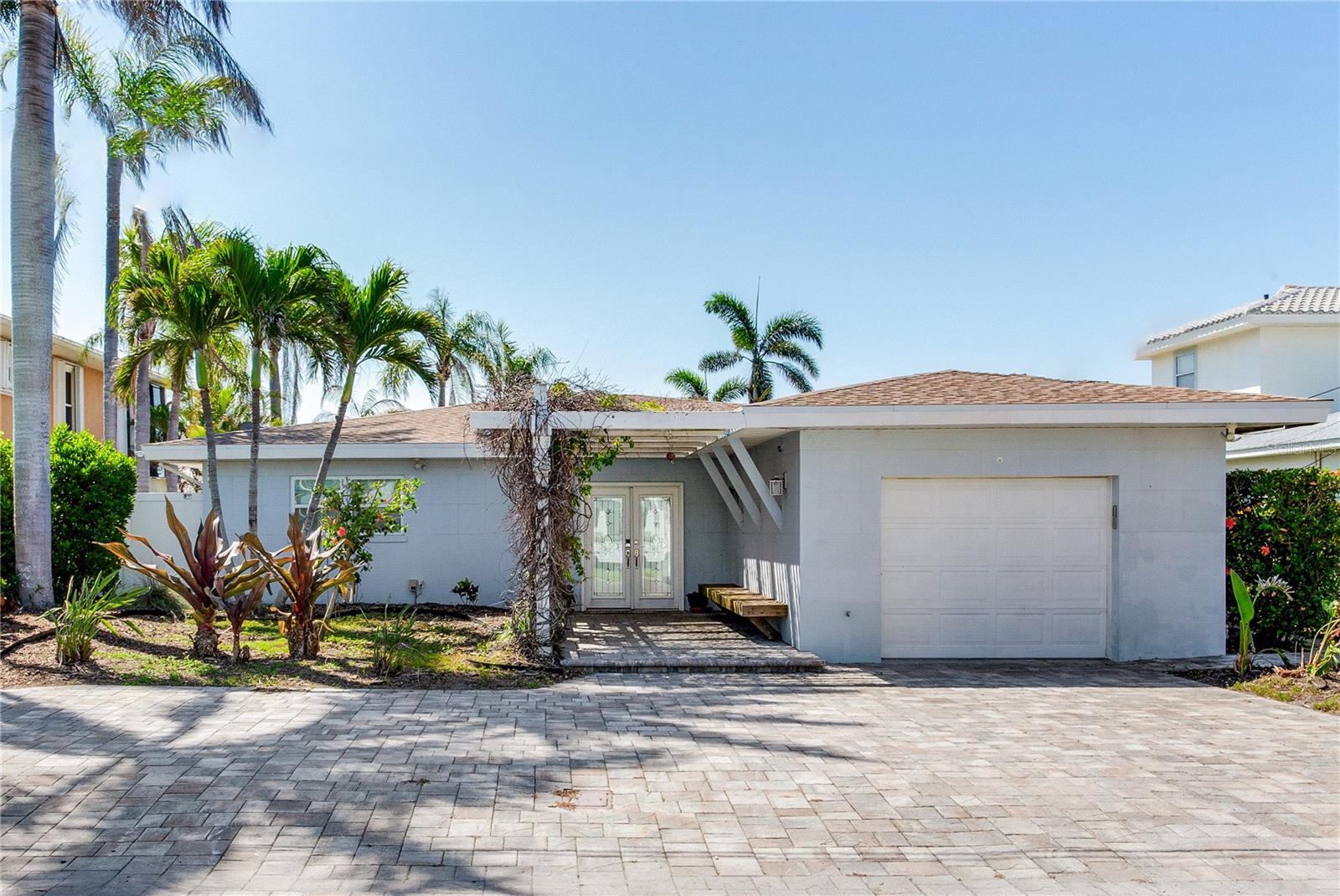 16353 REDINGTON DR, REDINGTON BEACH, FL, 33708