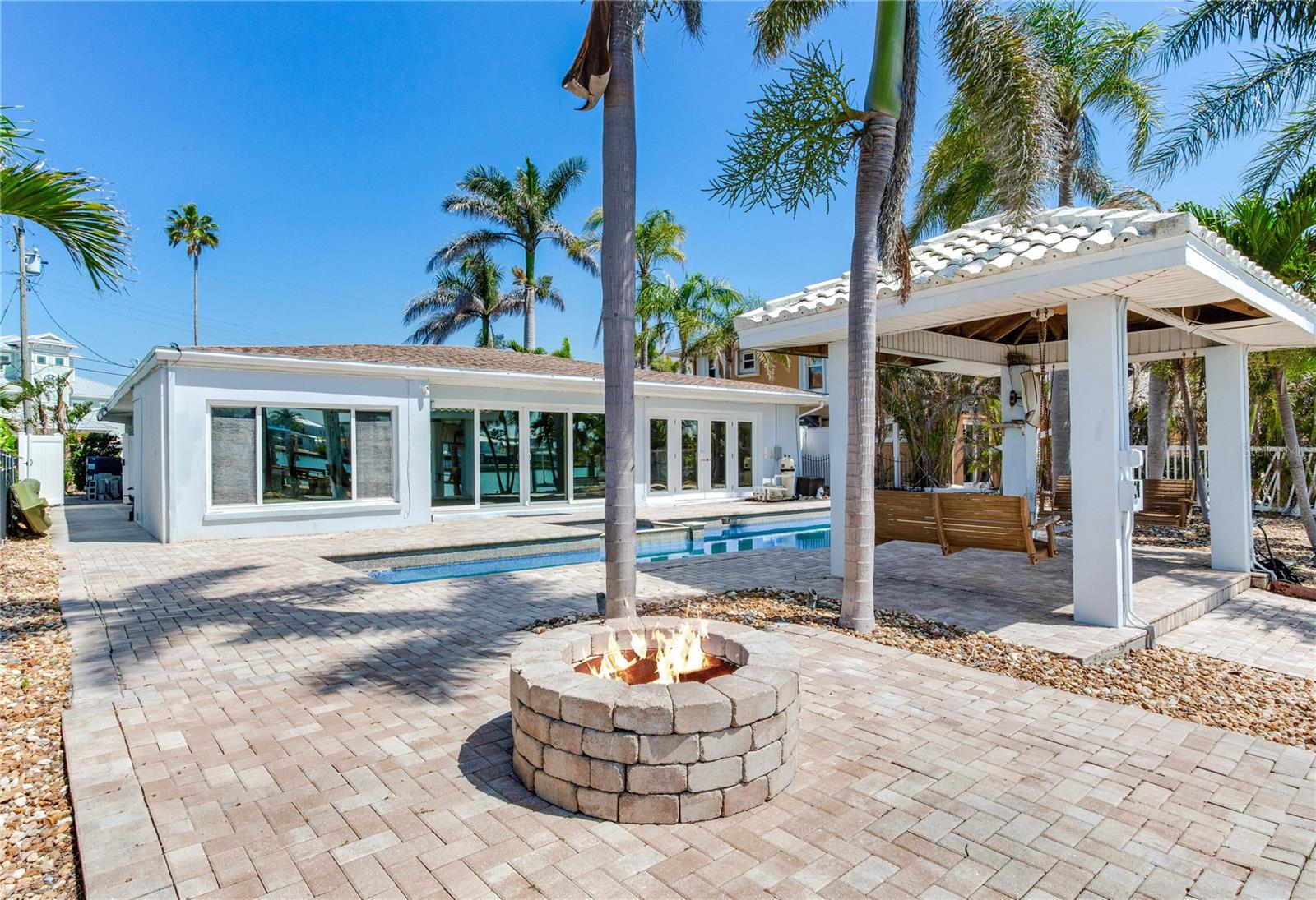 16353 REDINGTON DR, REDINGTON BEACH, FL, 33708