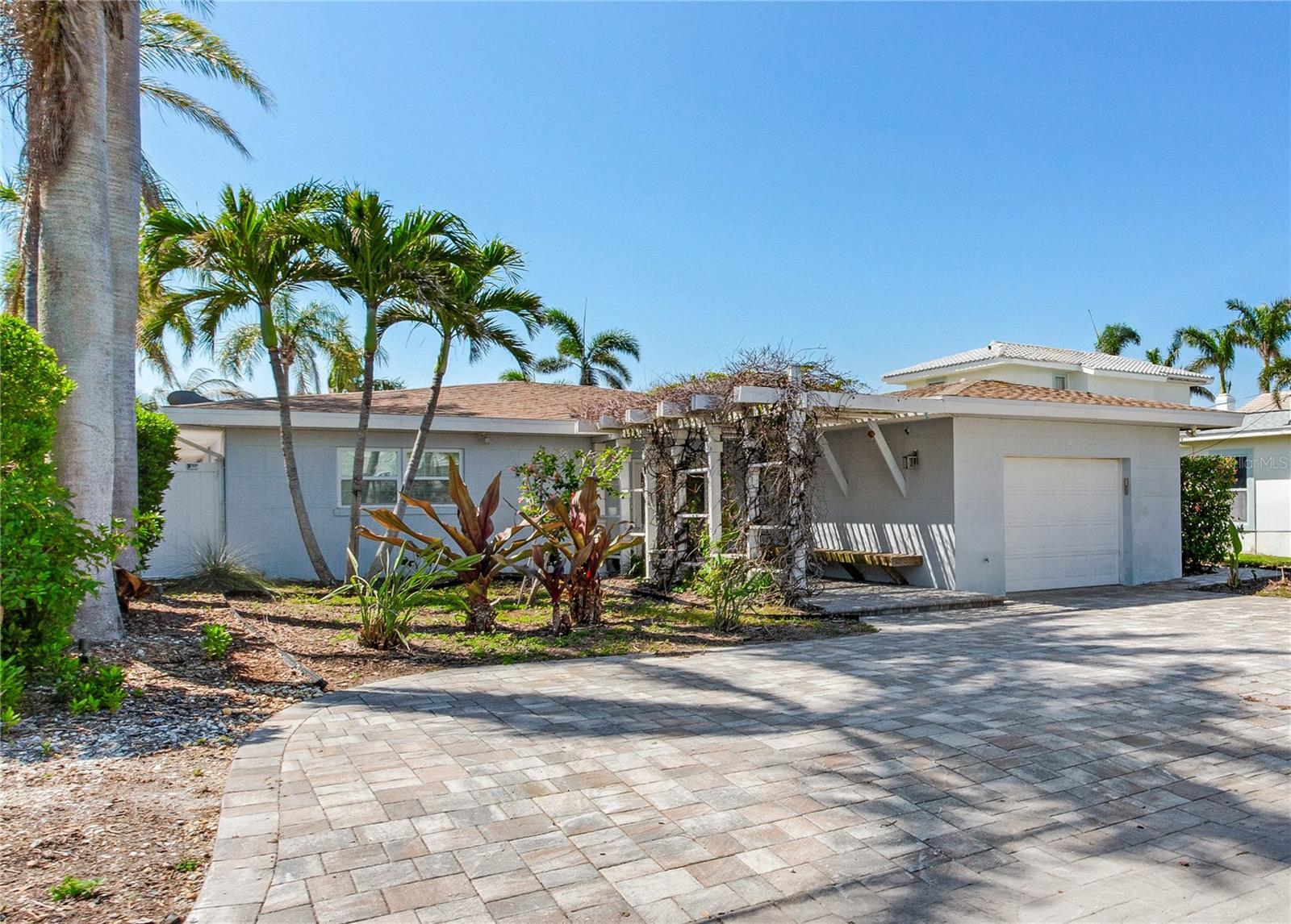 16353 REDINGTON DR, REDINGTON BEACH, FL, 33708