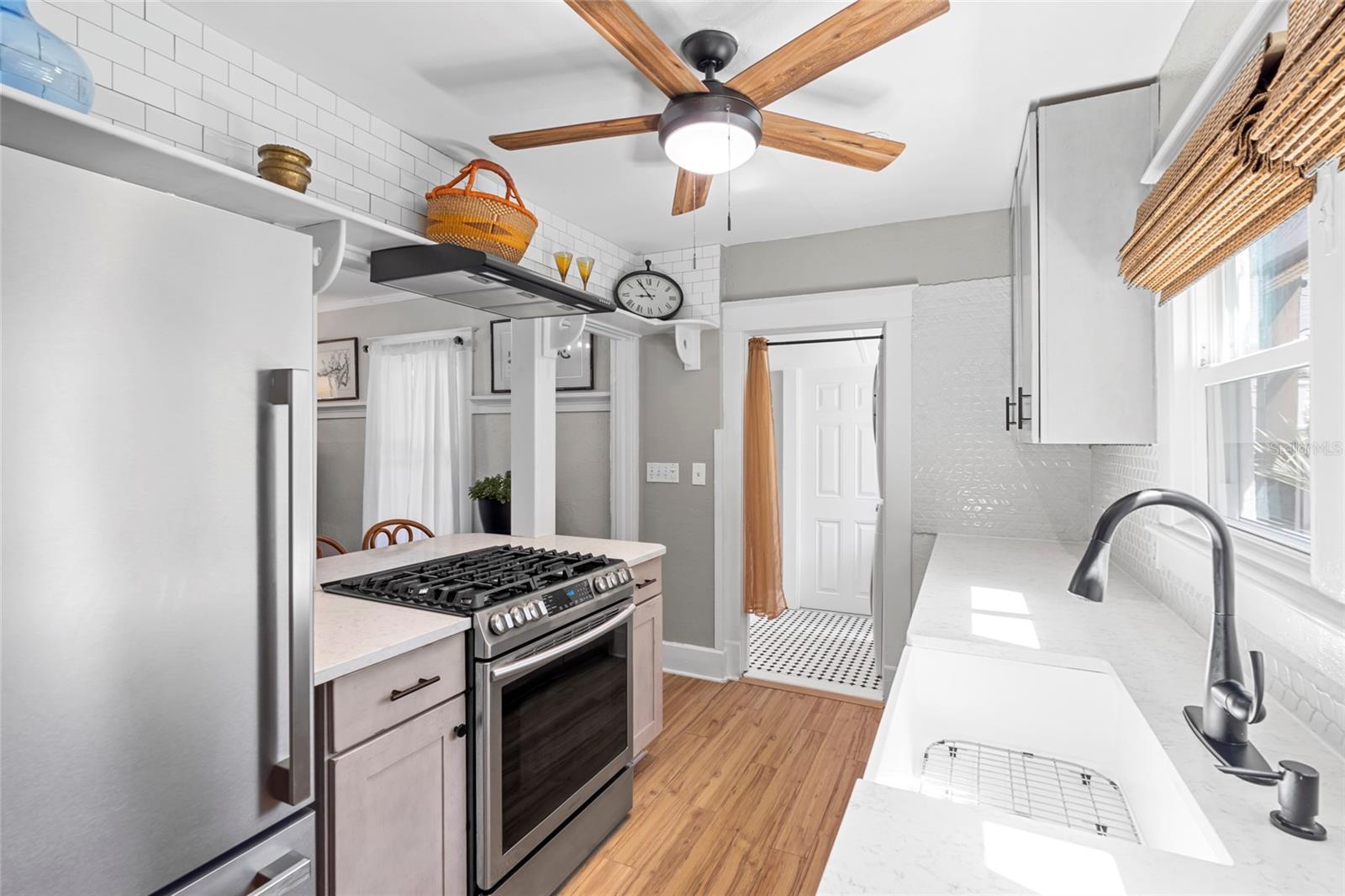 701 14TH ST N, ST PETERSBURG, FL, 33705