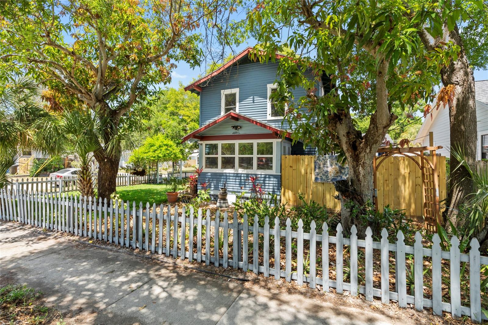 701 14TH ST N, ST PETERSBURG, FL, 33705