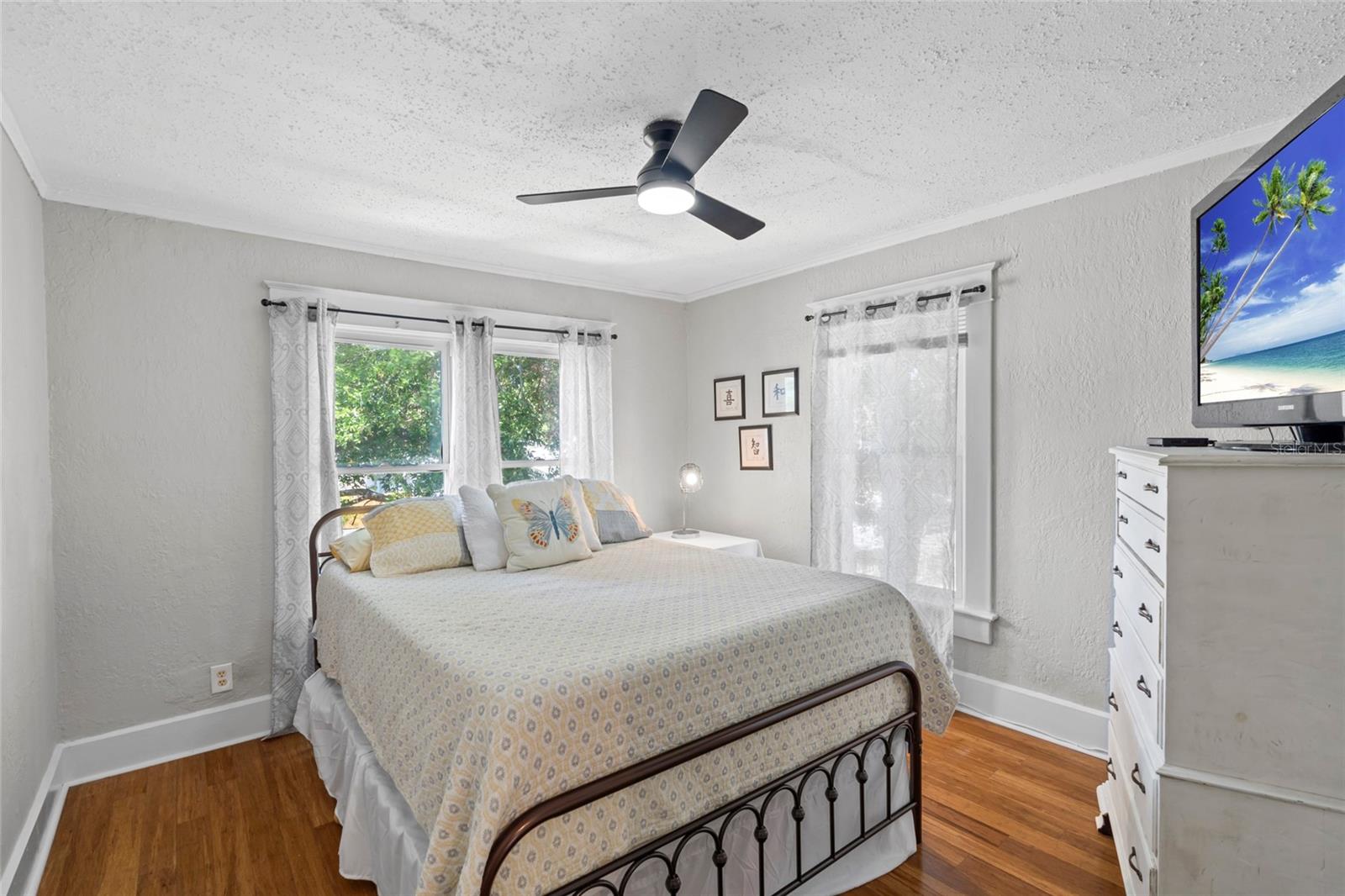 701 14TH ST N, ST PETERSBURG, FL, 33705