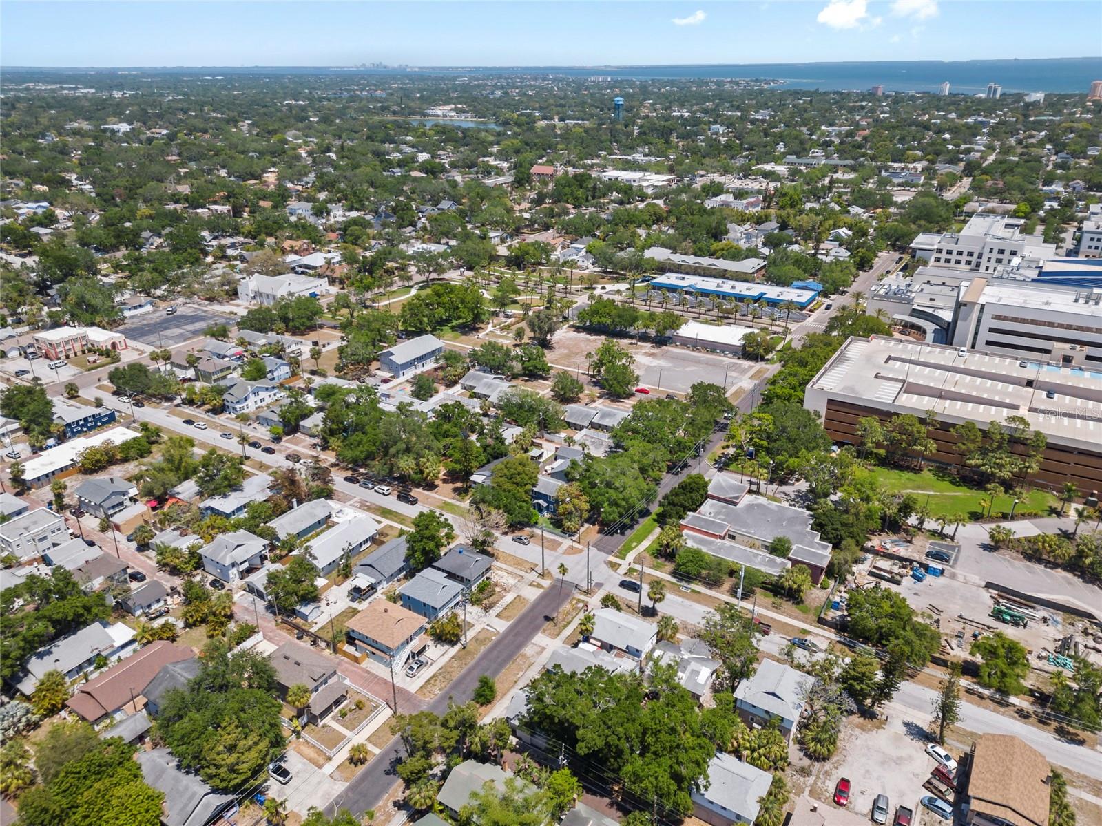 701 14TH ST N, ST PETERSBURG, FL, 33705