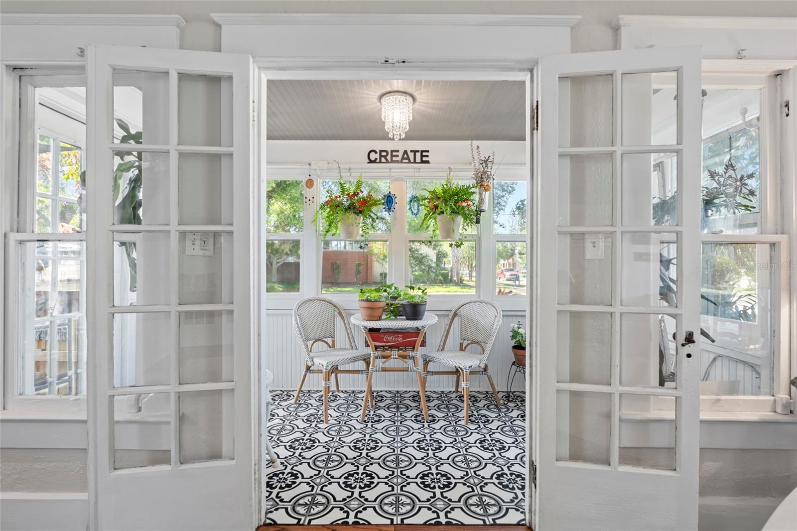 701 14TH ST N, ST PETERSBURG, FL, 33705