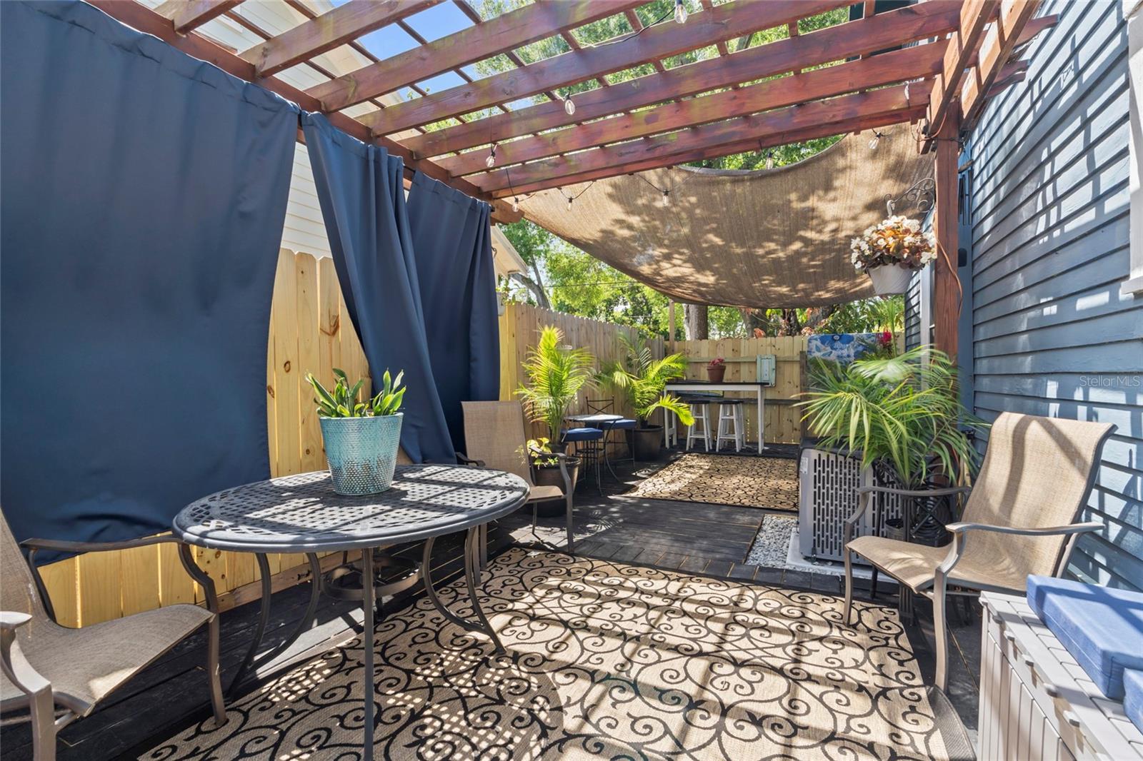 701 14TH ST N, ST PETERSBURG, FL, 33705