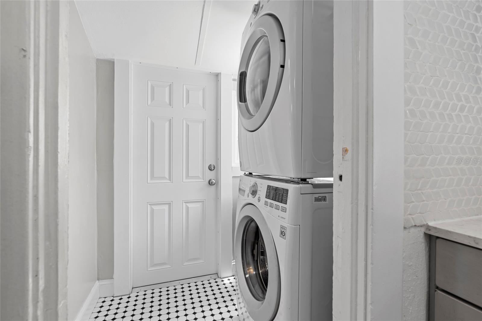 701 14TH ST N, ST PETERSBURG, FL, 33705