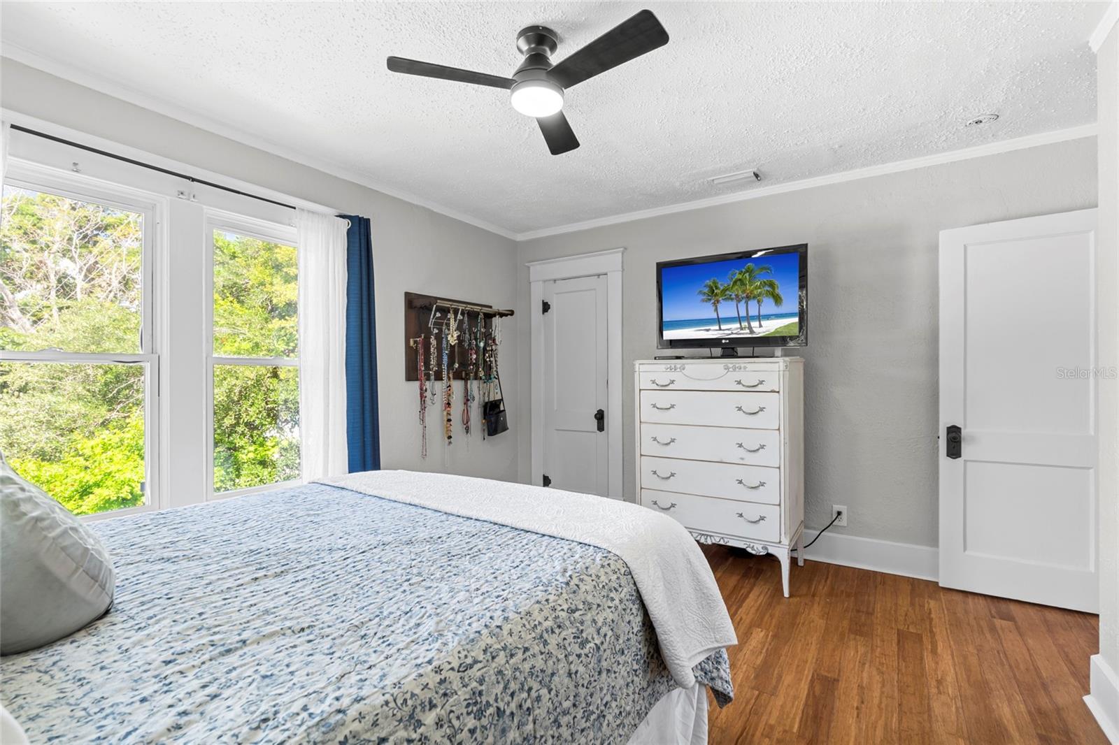 701 14TH ST N, ST PETERSBURG, FL, 33705