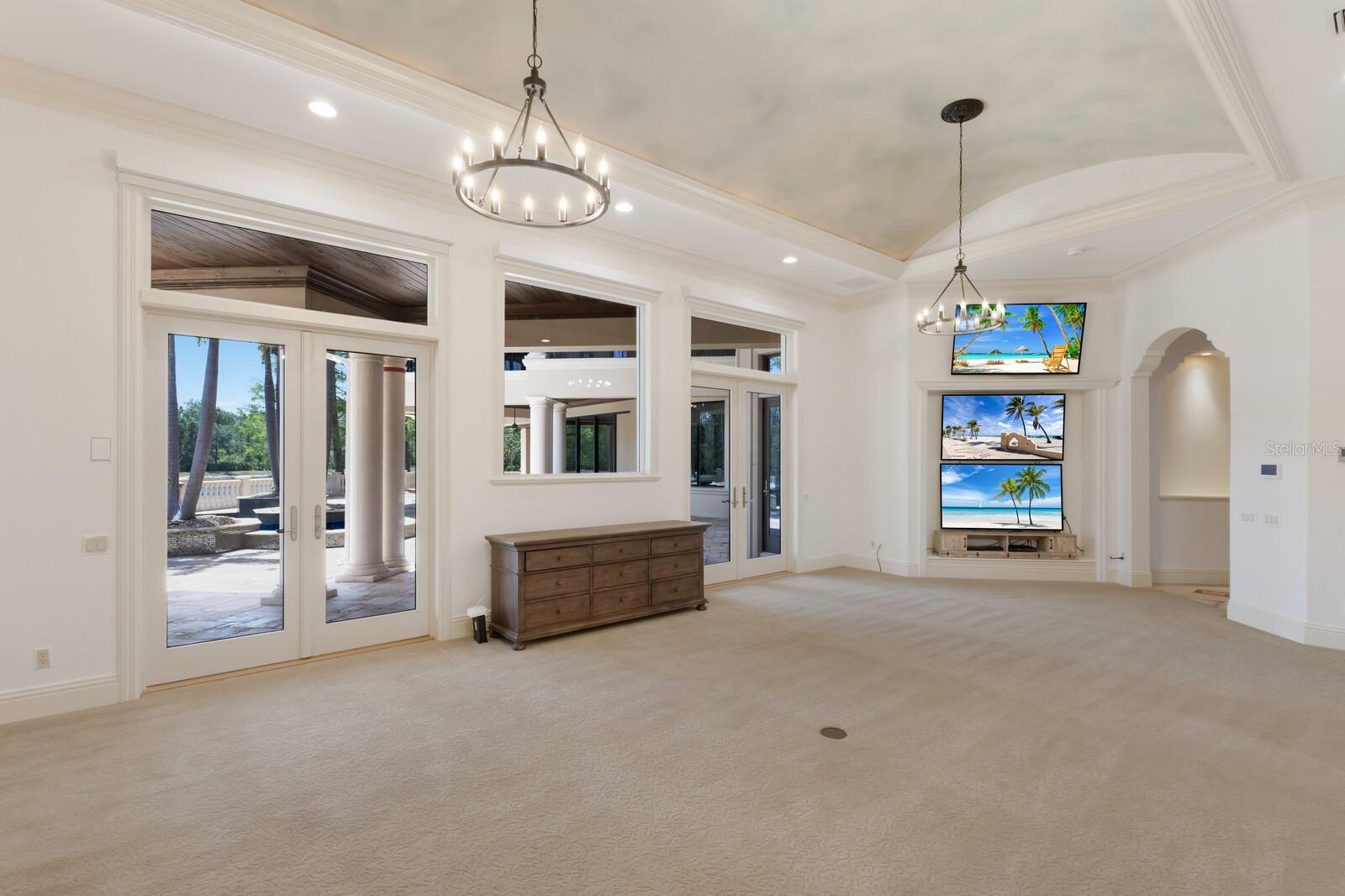 A4649758 Property Photo