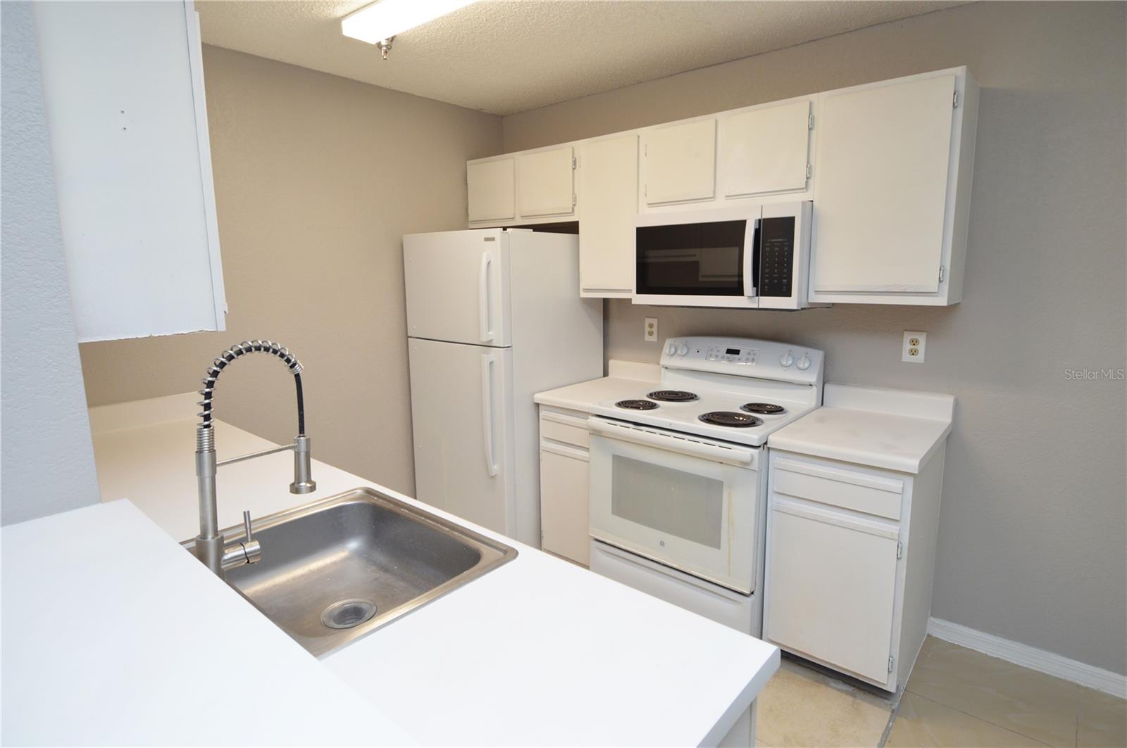 10263 GANDY BLVD N #2112, ST PETERSBURG, FL, 33702