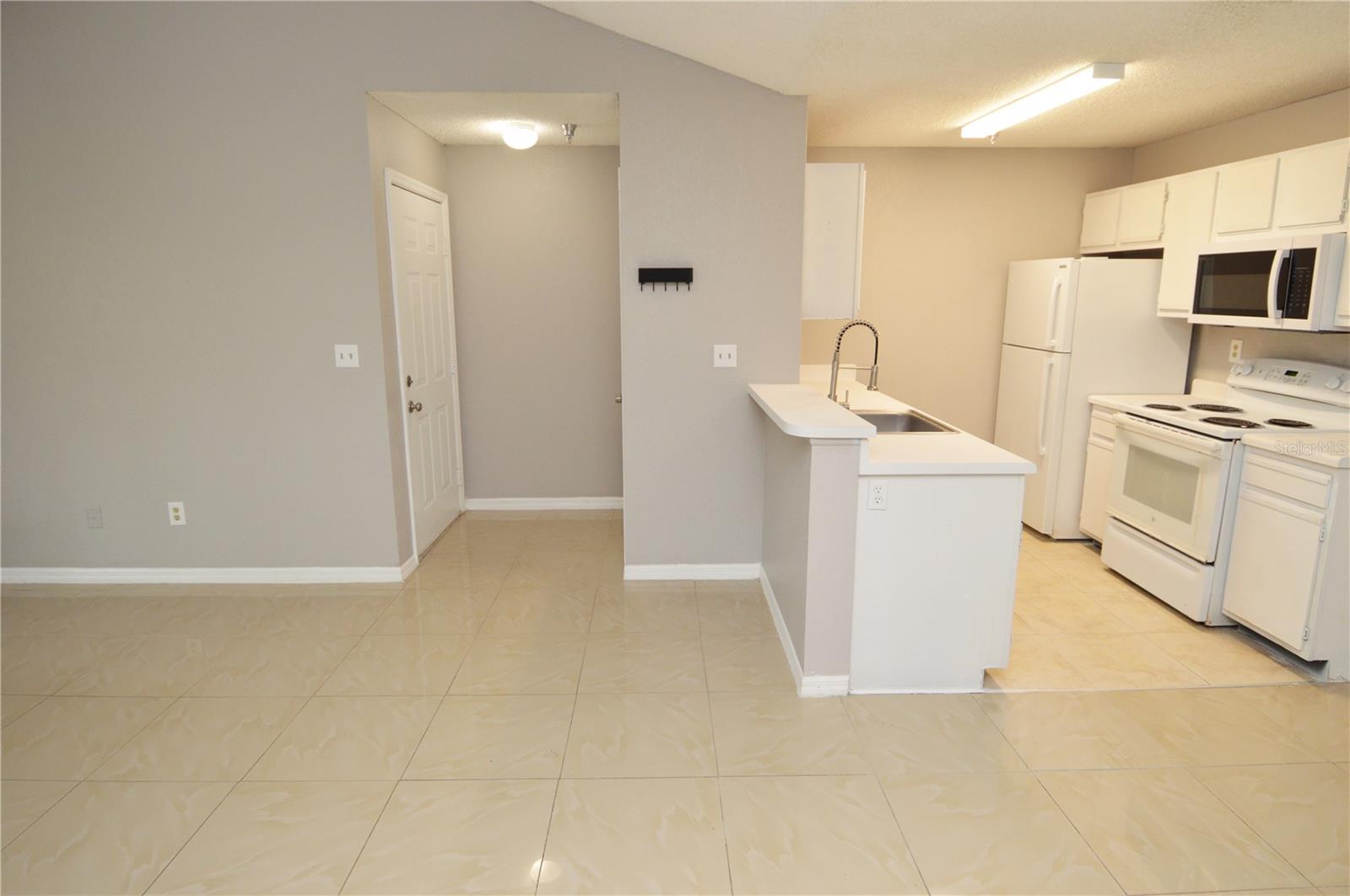 10263 GANDY BLVD N #2112, ST PETERSBURG, FL, 33702