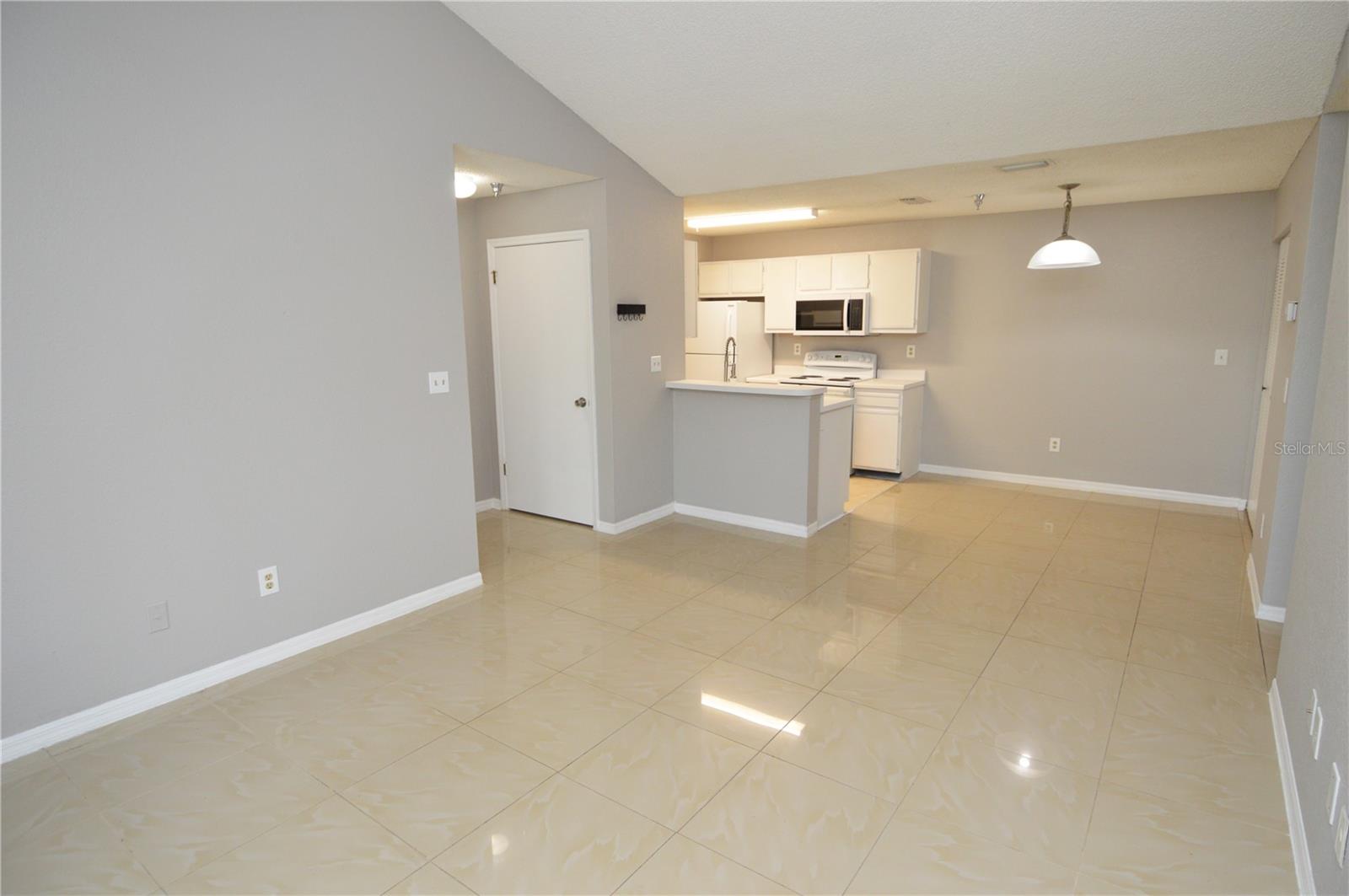 10263 GANDY BLVD N #2112, ST PETERSBURG, FL, 33702