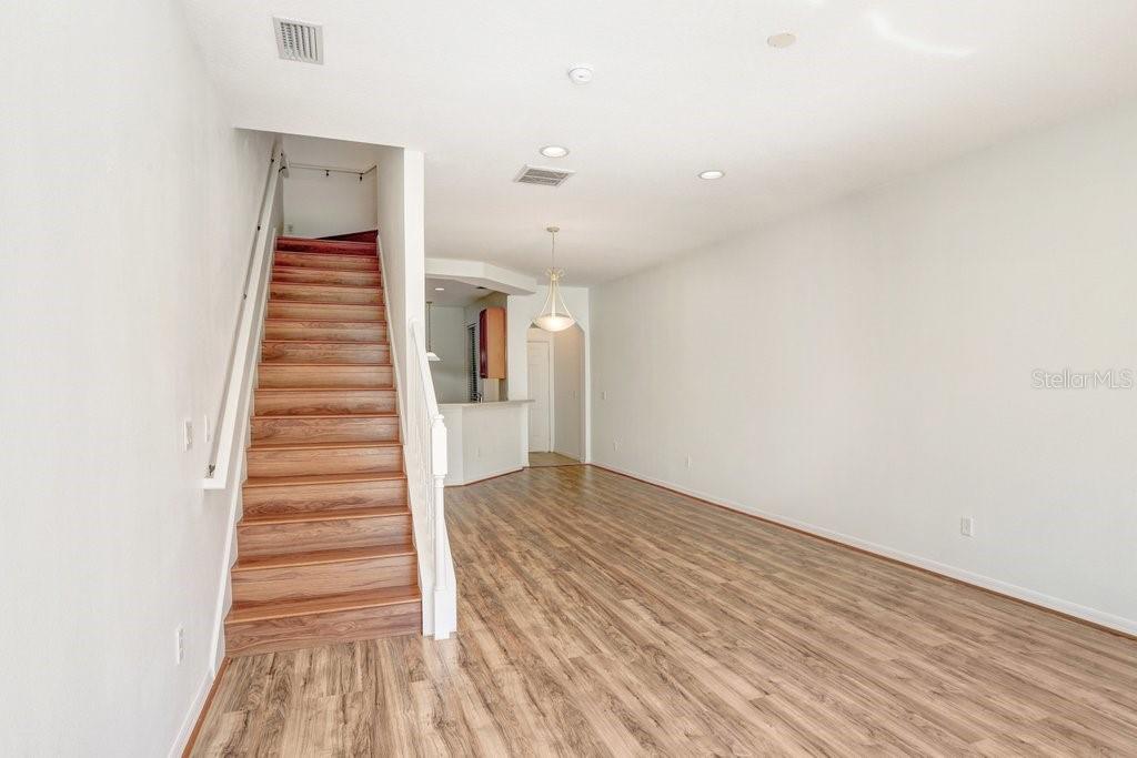 2050 PARK CRESCENT DR, LAND O LAKES, FL, 34639