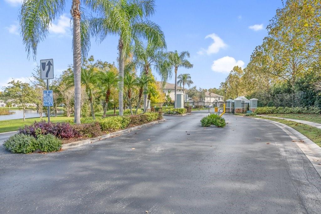 2050 PARK CRESCENT DR, LAND O LAKES, FL, 34639