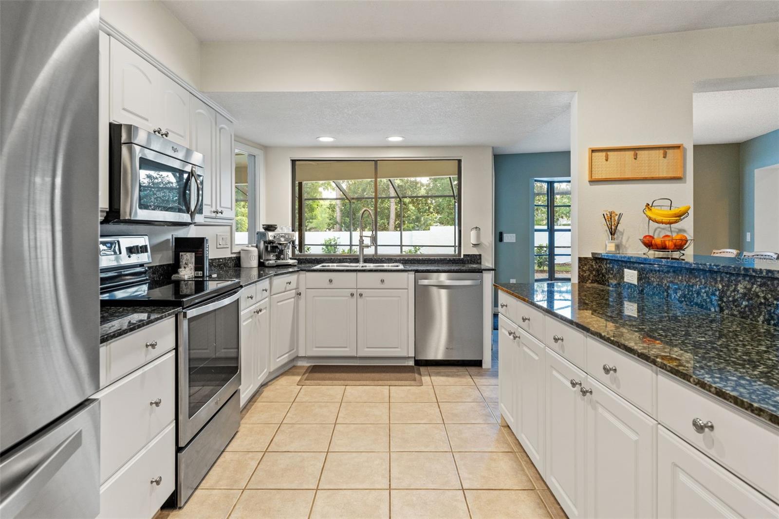 11709 ROLLING OAKS LN, TAMPA, FL, 33618