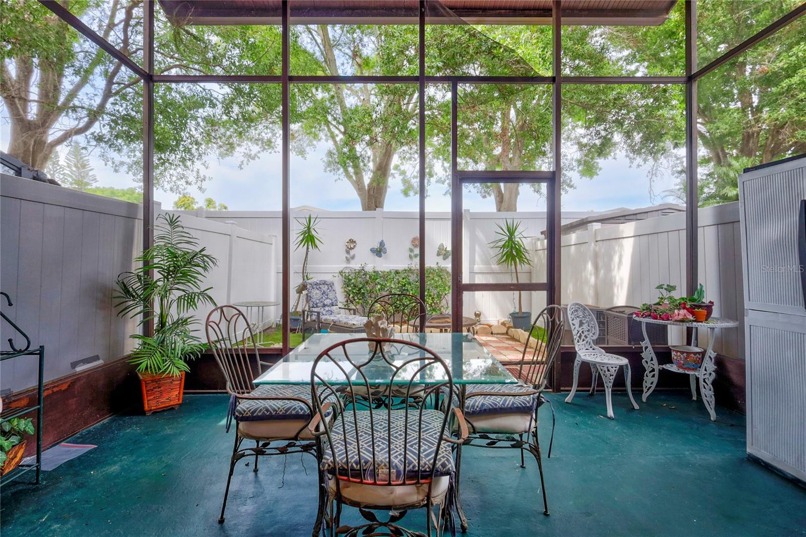 2811 S PINES DR #15, LARGO, FL, 33771