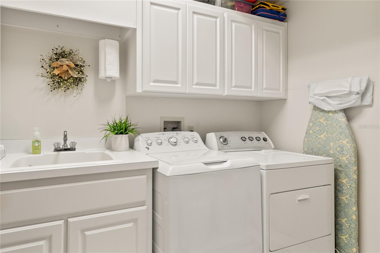 17728 PALM VIEW CIR, MOUNT DORA, FL, 32757