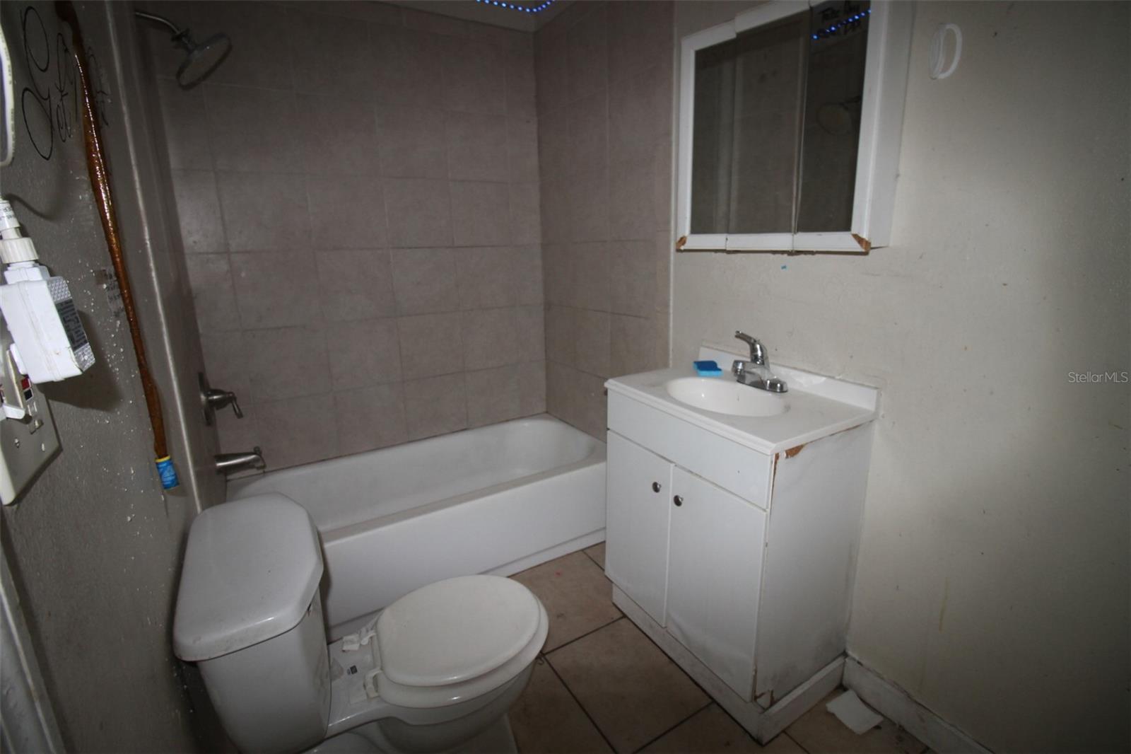 8018 N MULBERRY ST, TAMPA, FL, 33604