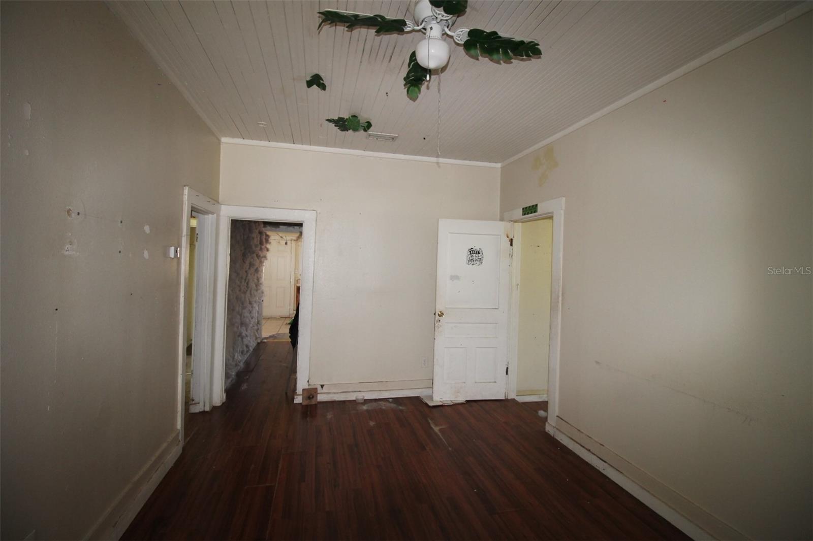 8018 N MULBERRY ST, TAMPA, FL, 33604