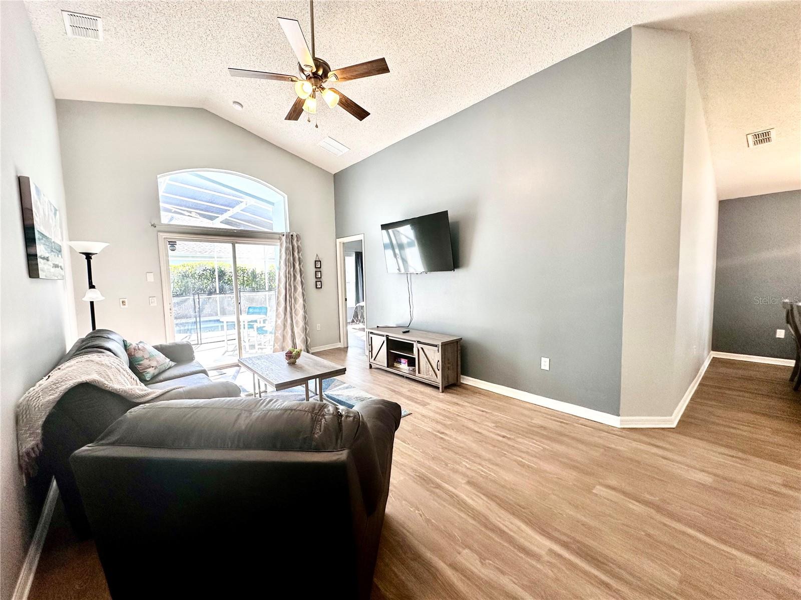 102 FOX LOOP, DAVENPORT, FL, 33837