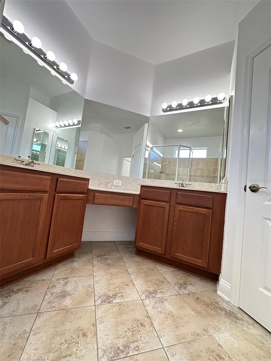 8120 TURKEY HILL CT, TAMPA, FL, 33647