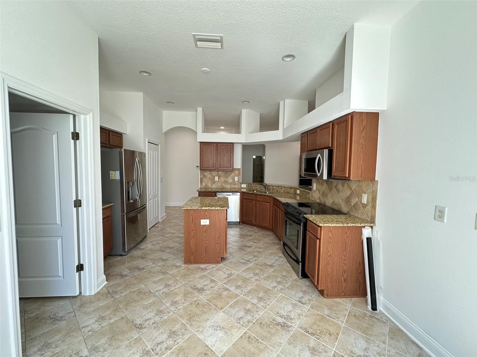 8120 TURKEY HILL CT, TAMPA, FL, 33647