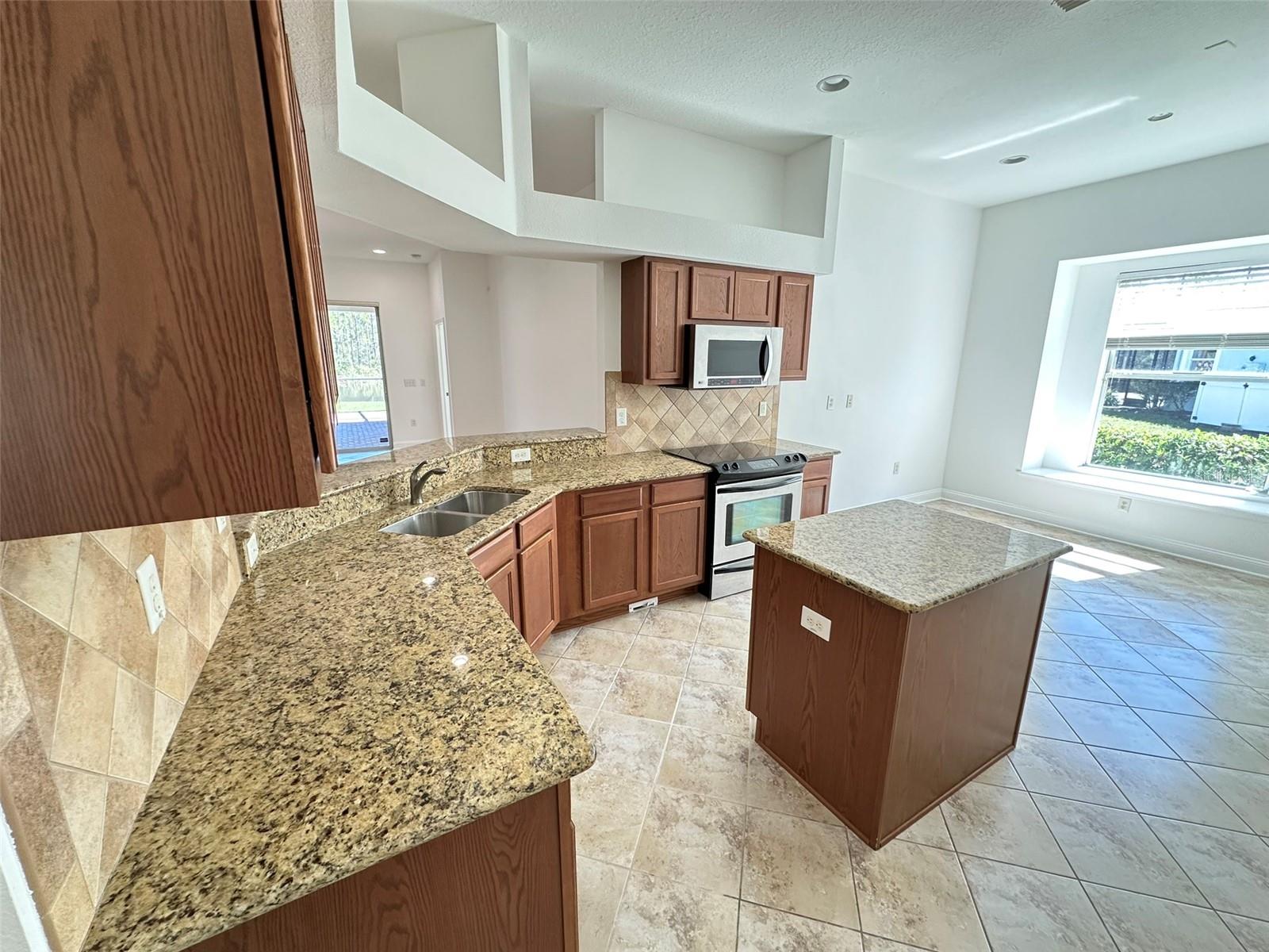 8120 TURKEY HILL CT, TAMPA, FL, 33647