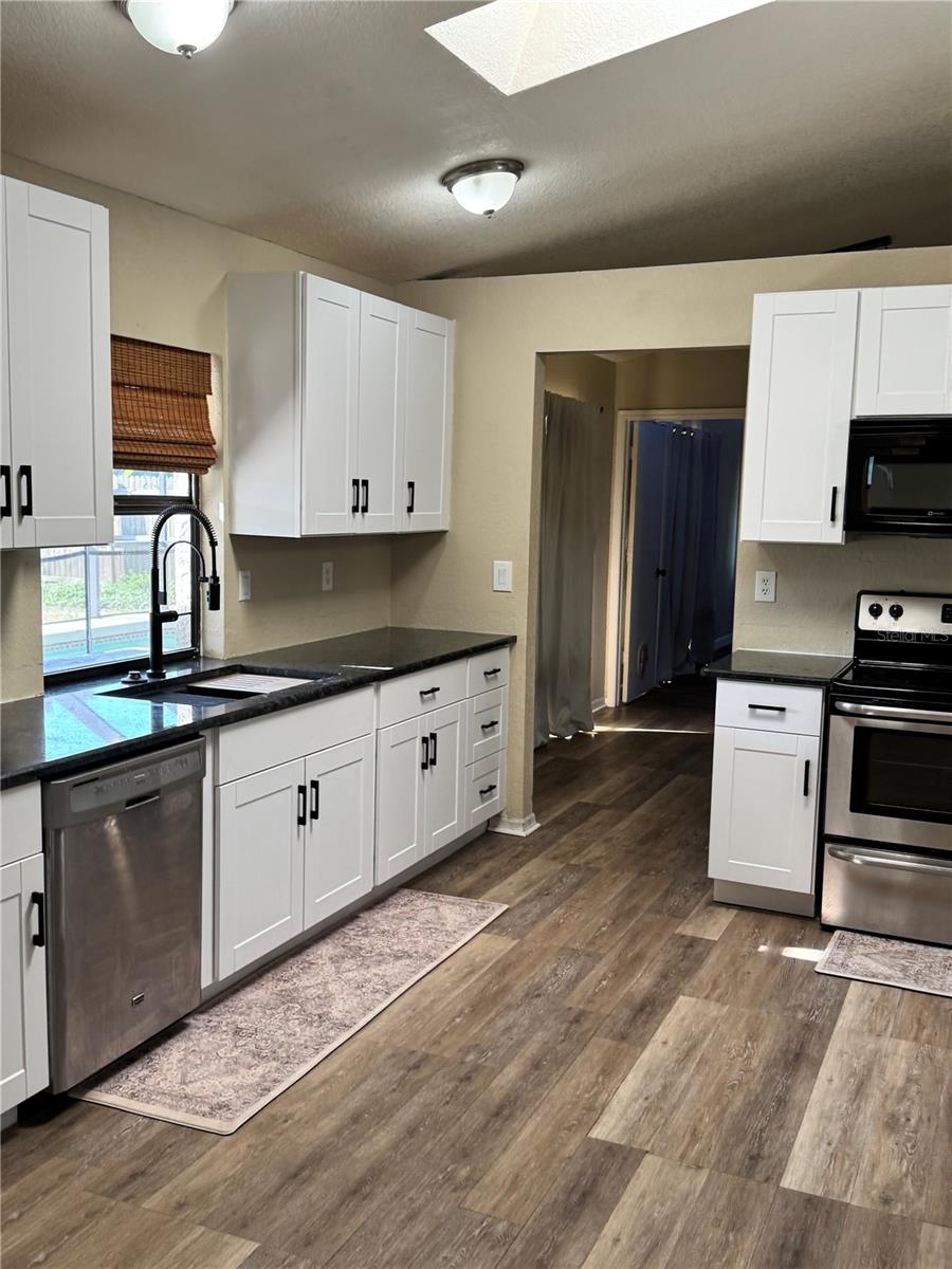 376 WATERSIDE ST, PORT CHARLOTTE, FL, 33954