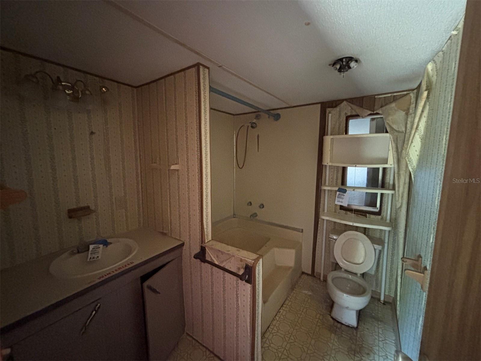 16890 E FORT KING ST, SILVER SPRINGS, FL, 34488