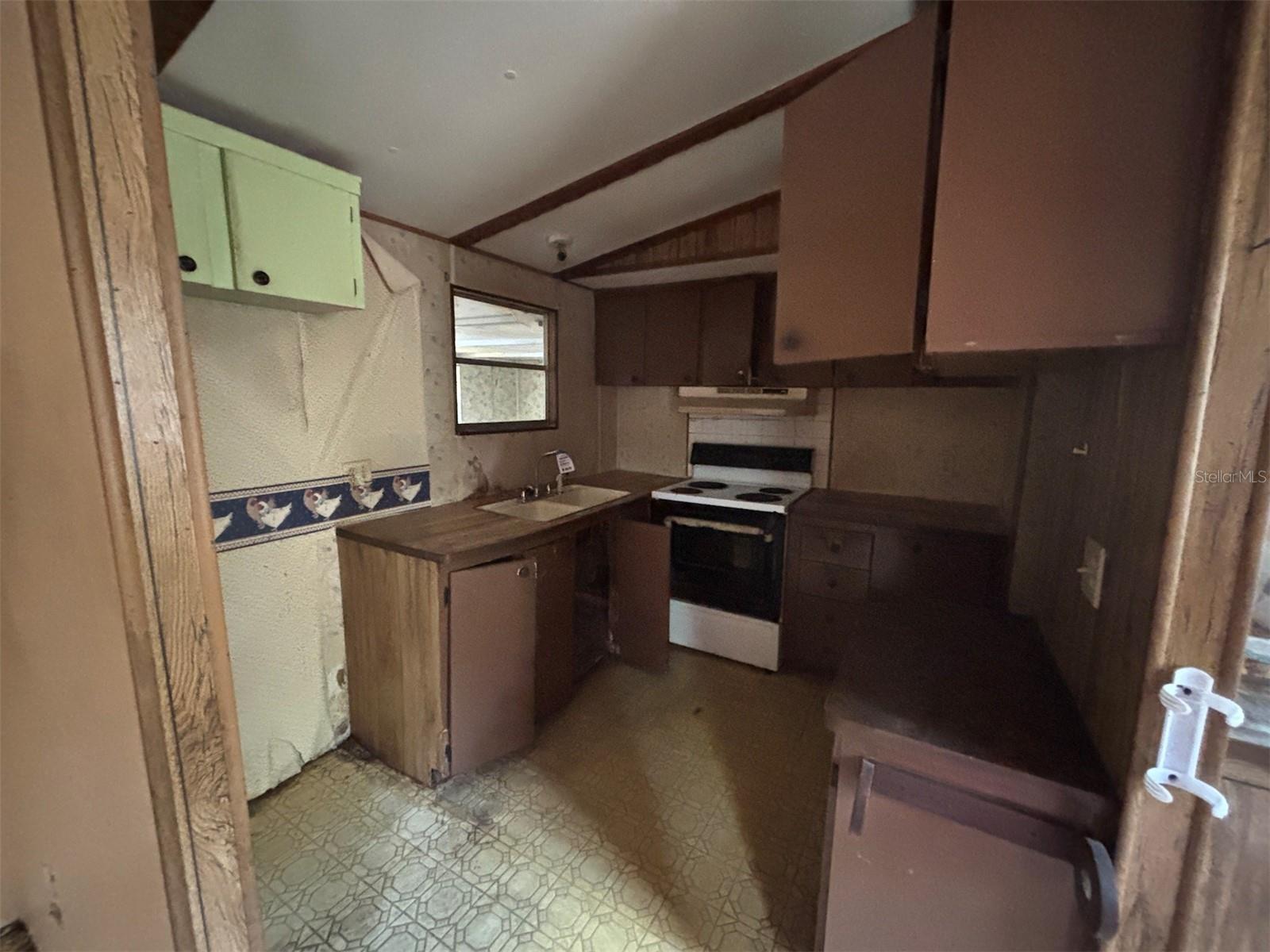 16890 E FORT KING ST, SILVER SPRINGS, FL, 34488