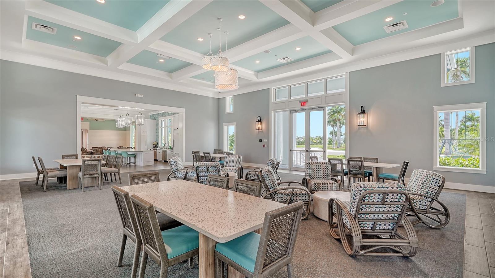 10105 CANAVERAL CIR, SARASOTA, FL, 34241