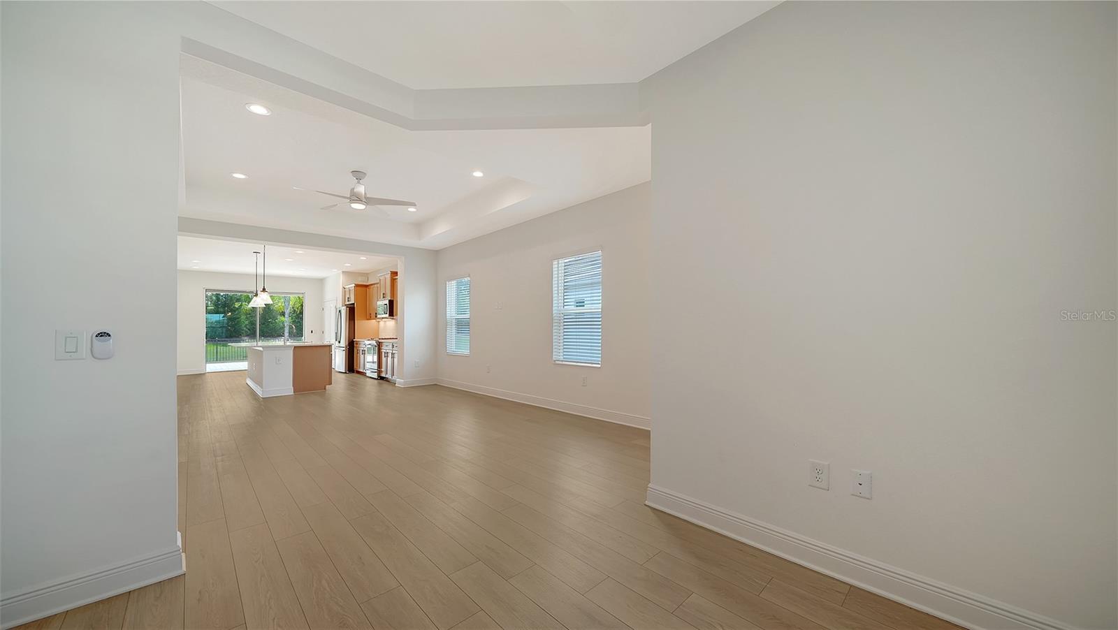 10105 CANAVERAL CIR, SARASOTA, FL, 34241