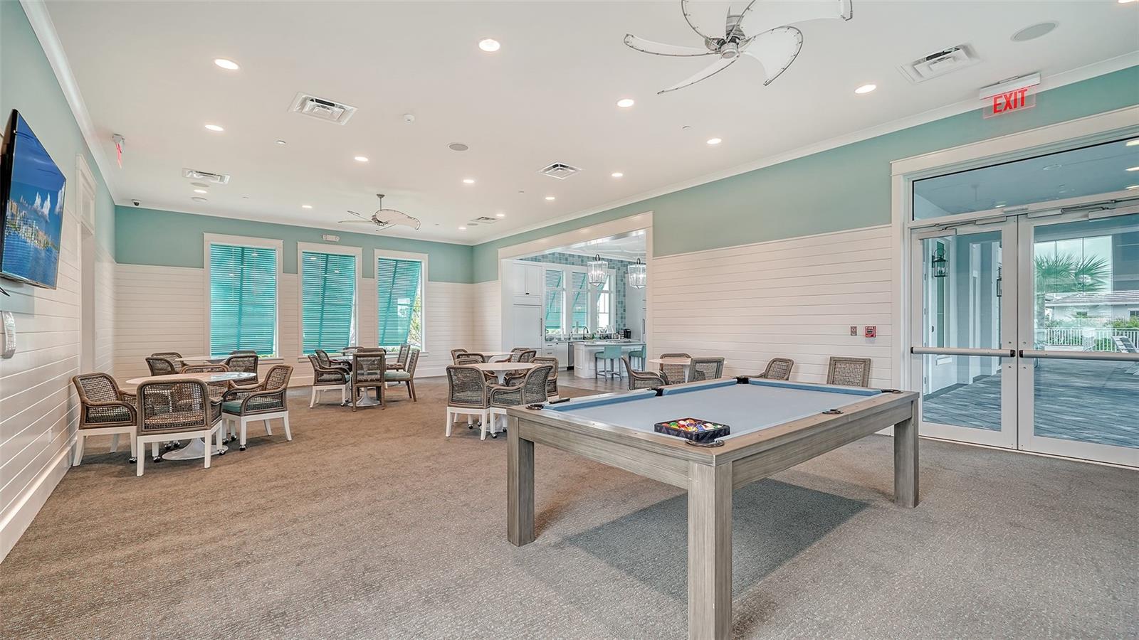 10105 CANAVERAL CIR, SARASOTA, FL, 34241