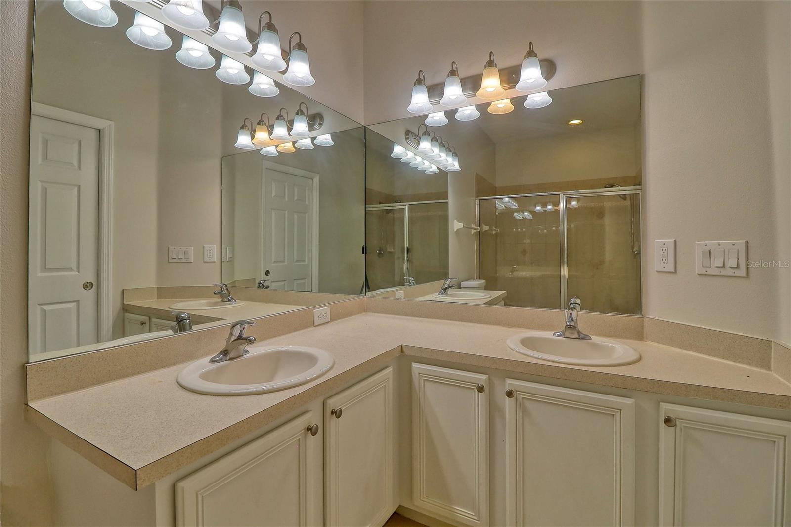 8509 BROKEN WILLOW CT, TAMPA, FL, 33647