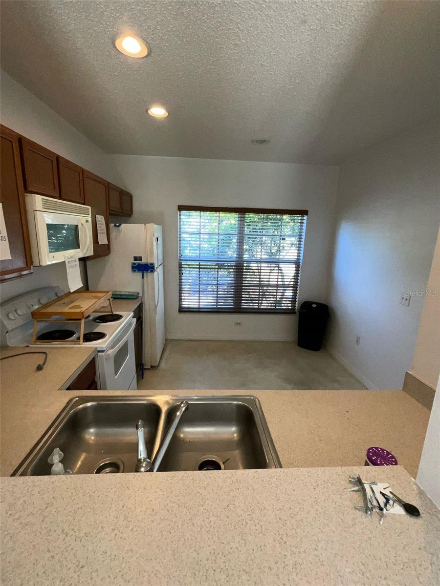 1183 CAMBOURNE DR, KISSIMMEE, FL, 34758