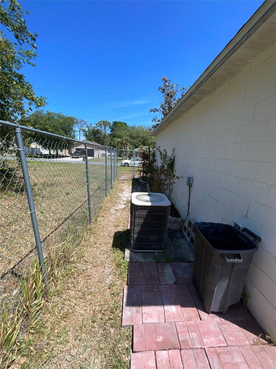 1183 CAMBOURNE DR, KISSIMMEE, FL, 34758