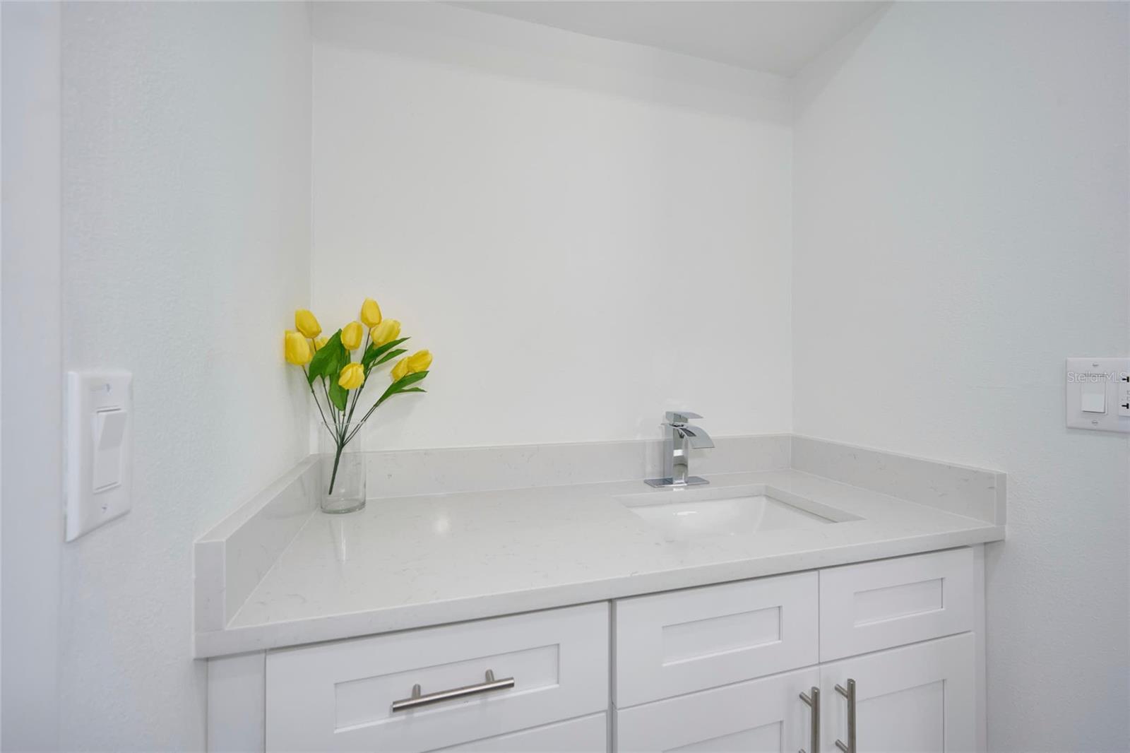 2310 LAGUNA DR, INDIAN LAKE ESTATES, FL, 33855