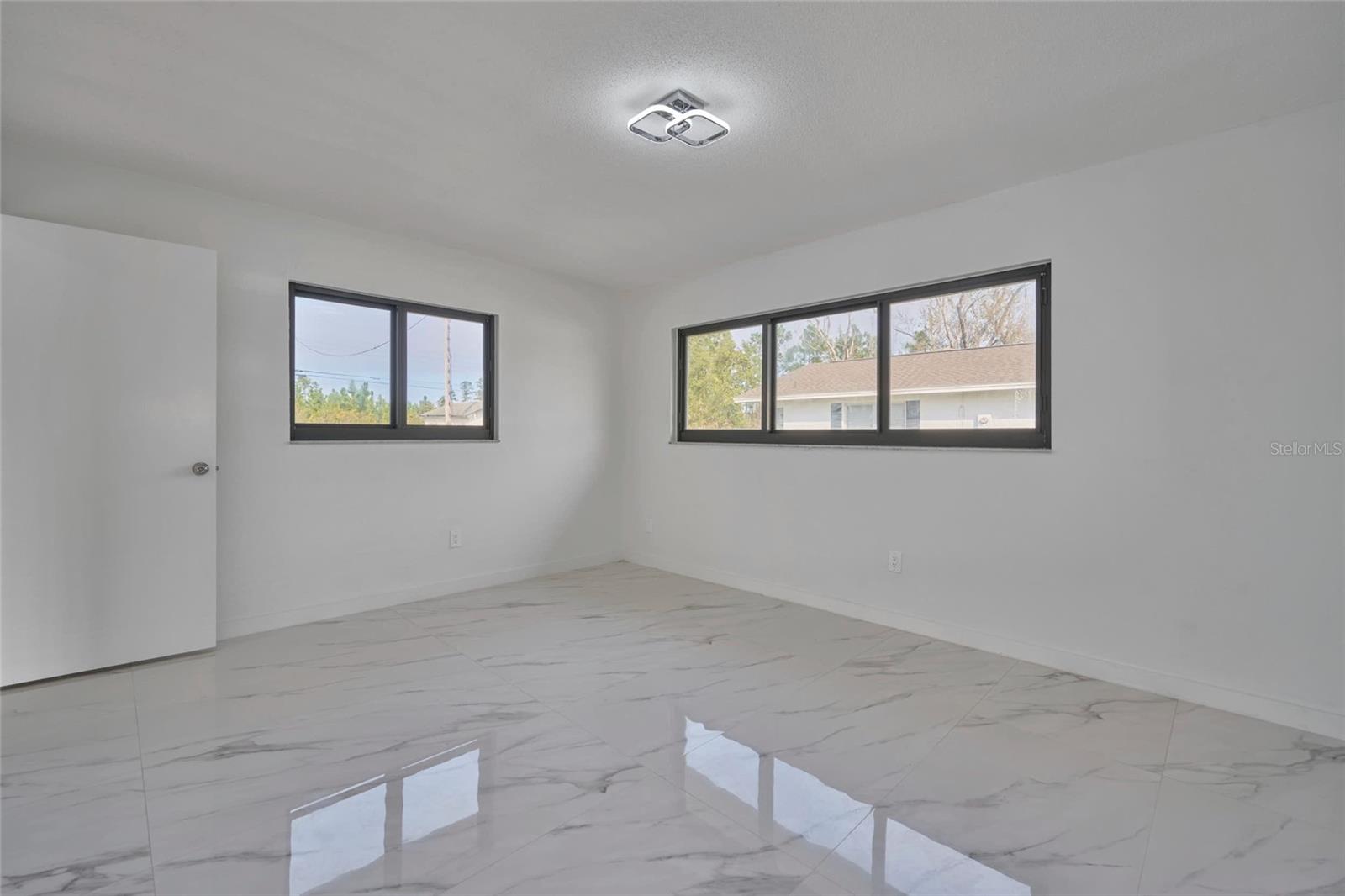 2310 LAGUNA DR, INDIAN LAKE ESTATES, FL, 33855