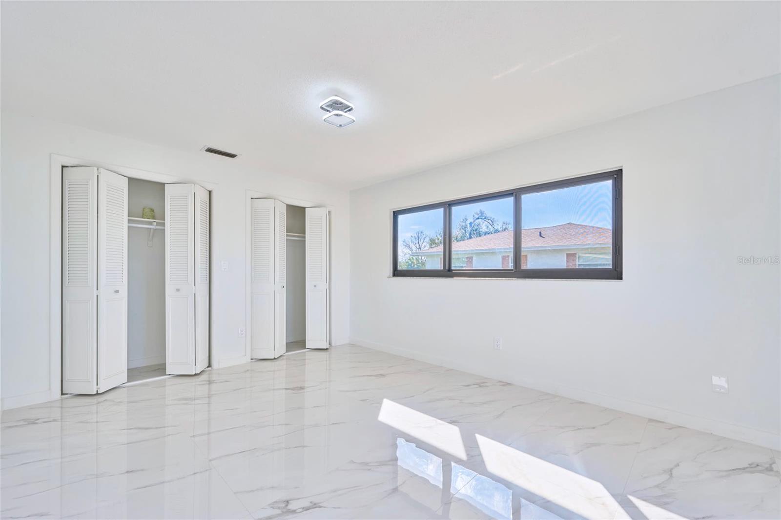 2310 LAGUNA DR, INDIAN LAKE ESTATES, FL, 33855