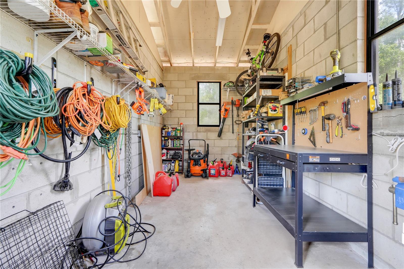 32510 WOLF BRANCH LN, SORRENTO, FL, 32776