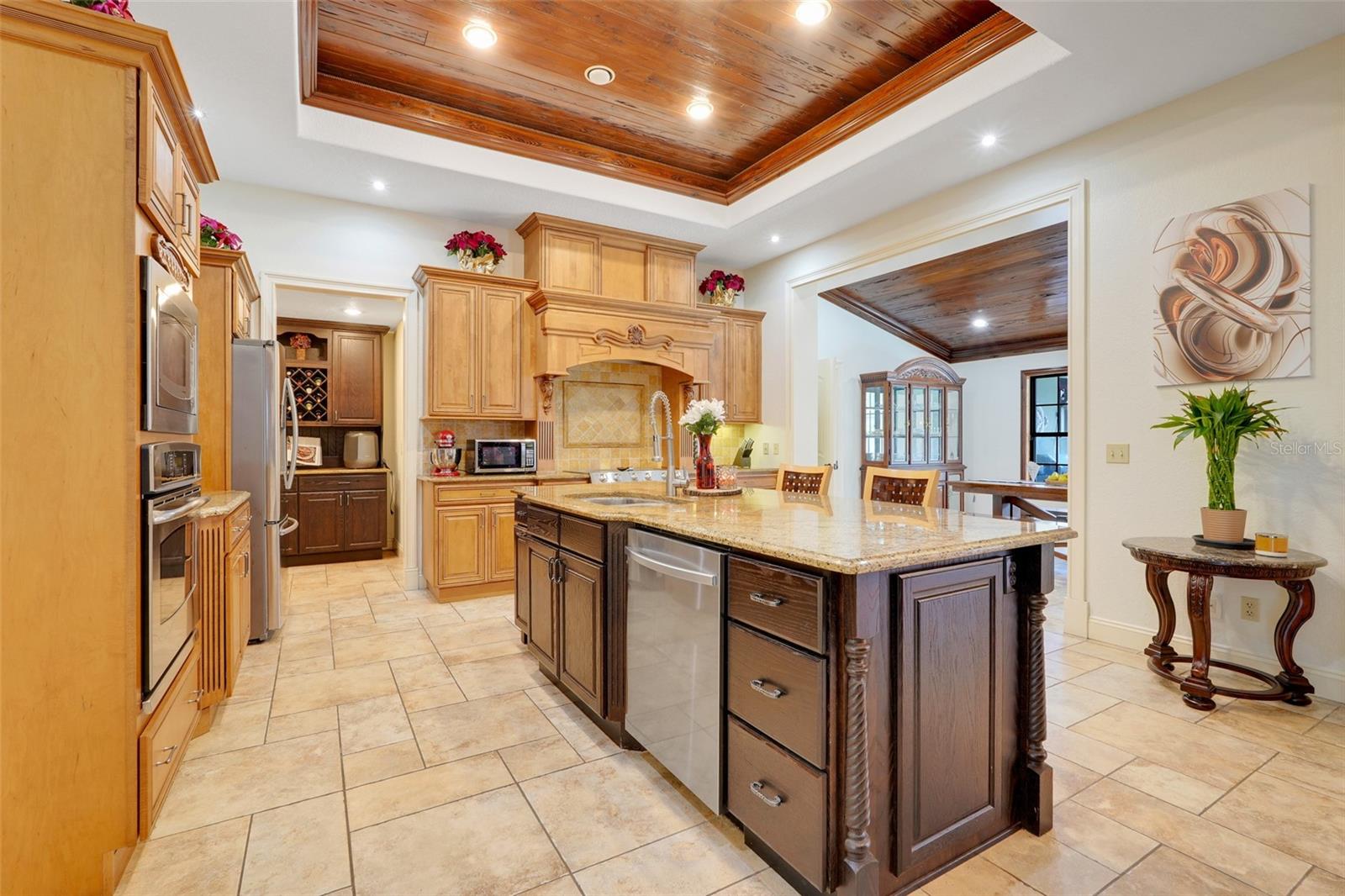 32510 WOLF BRANCH LN, SORRENTO, FL, 32776