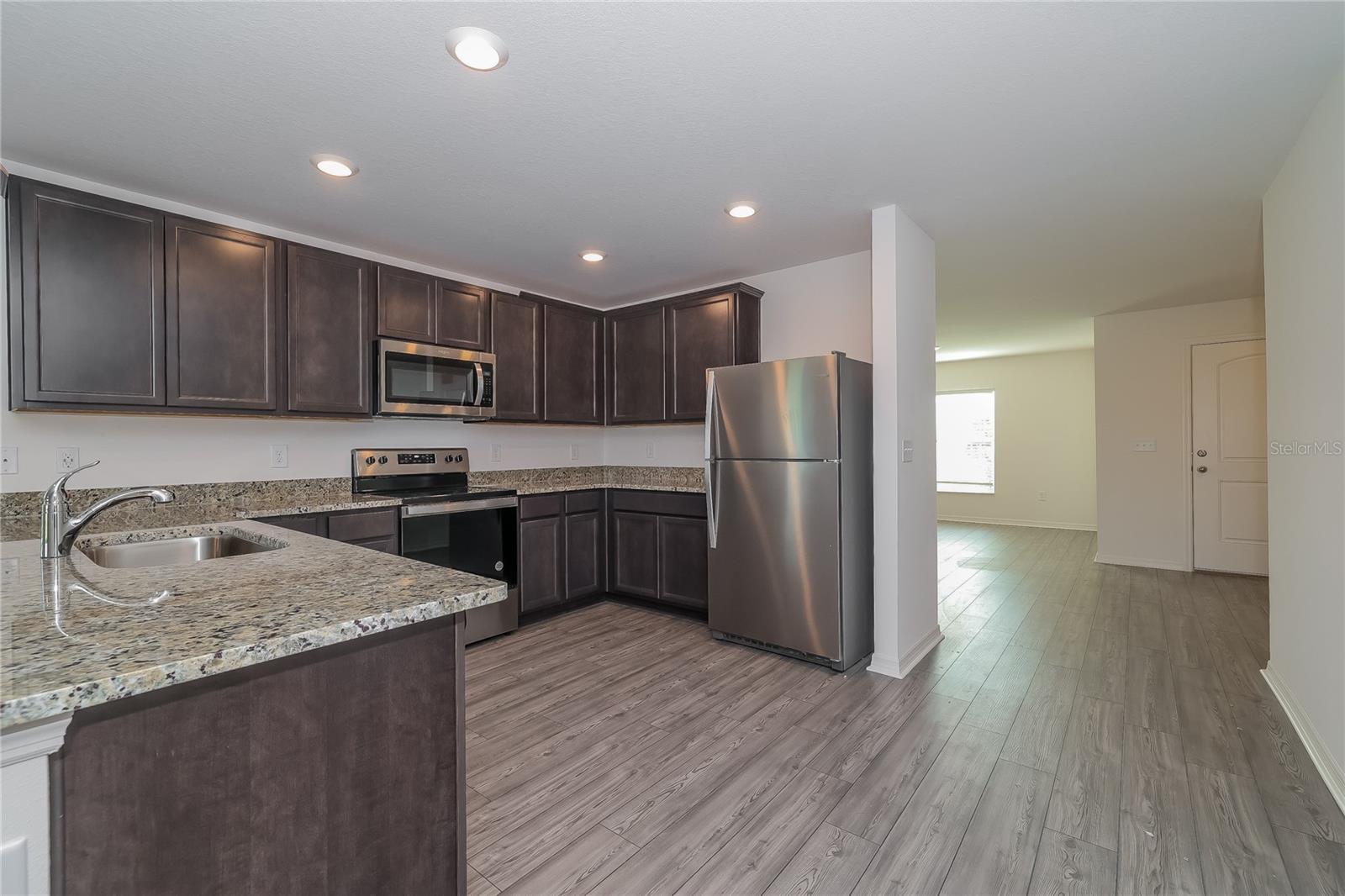 1631 SWAN LAKE CIR, DUNDEE, FL, 33838