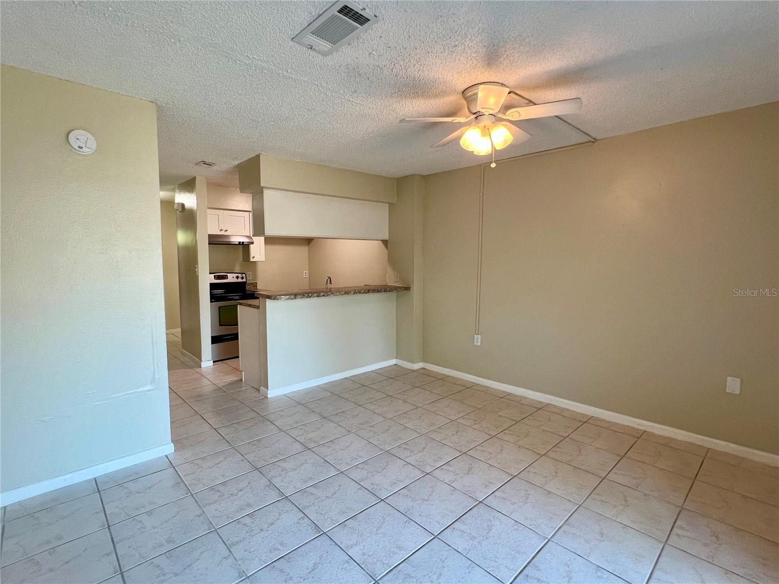 6256 OAK CLUSTER CIR, TAMPA, FL, 33634