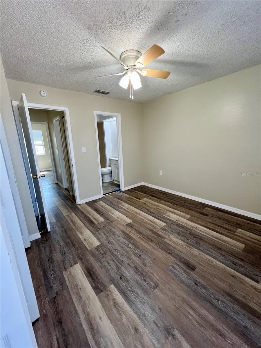 6256 OAK CLUSTER CIR, TAMPA, FL, 33634