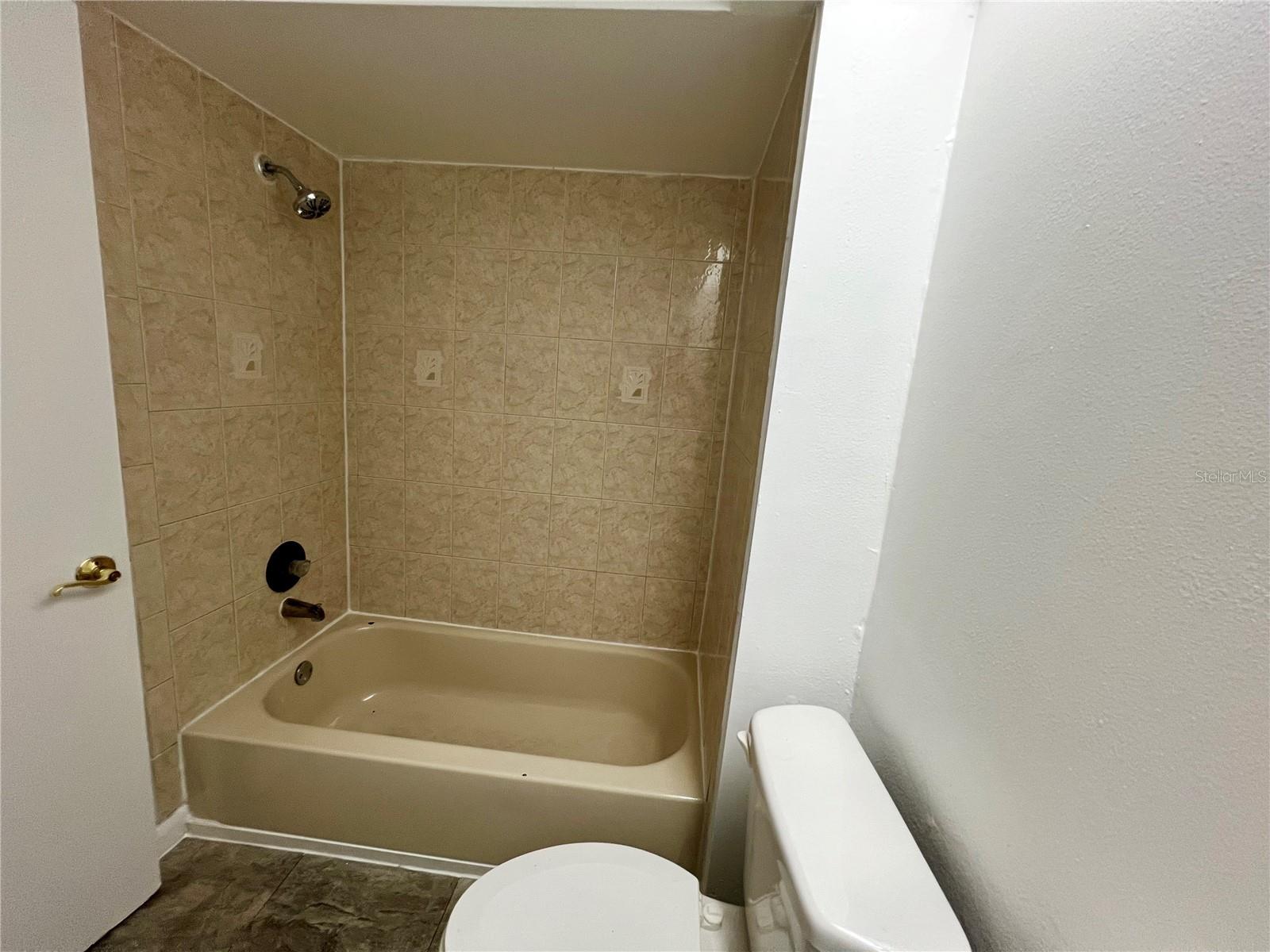 6256 OAK CLUSTER CIR, TAMPA, FL, 33634