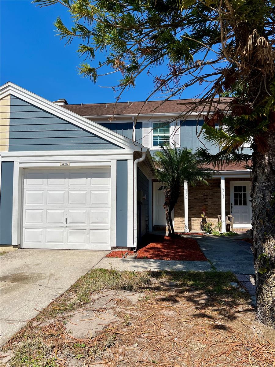 6256 OAK CLUSTER CIR, TAMPA, FL, 33634
