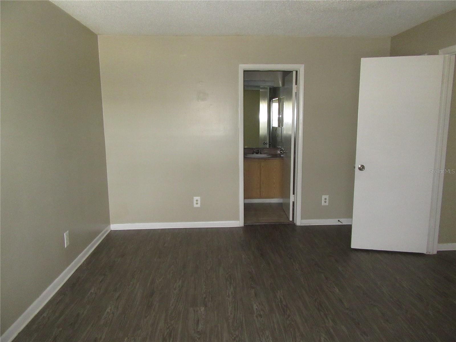 13289 ARBOR POINTE CIR #201, TAMPA, FL, 33617